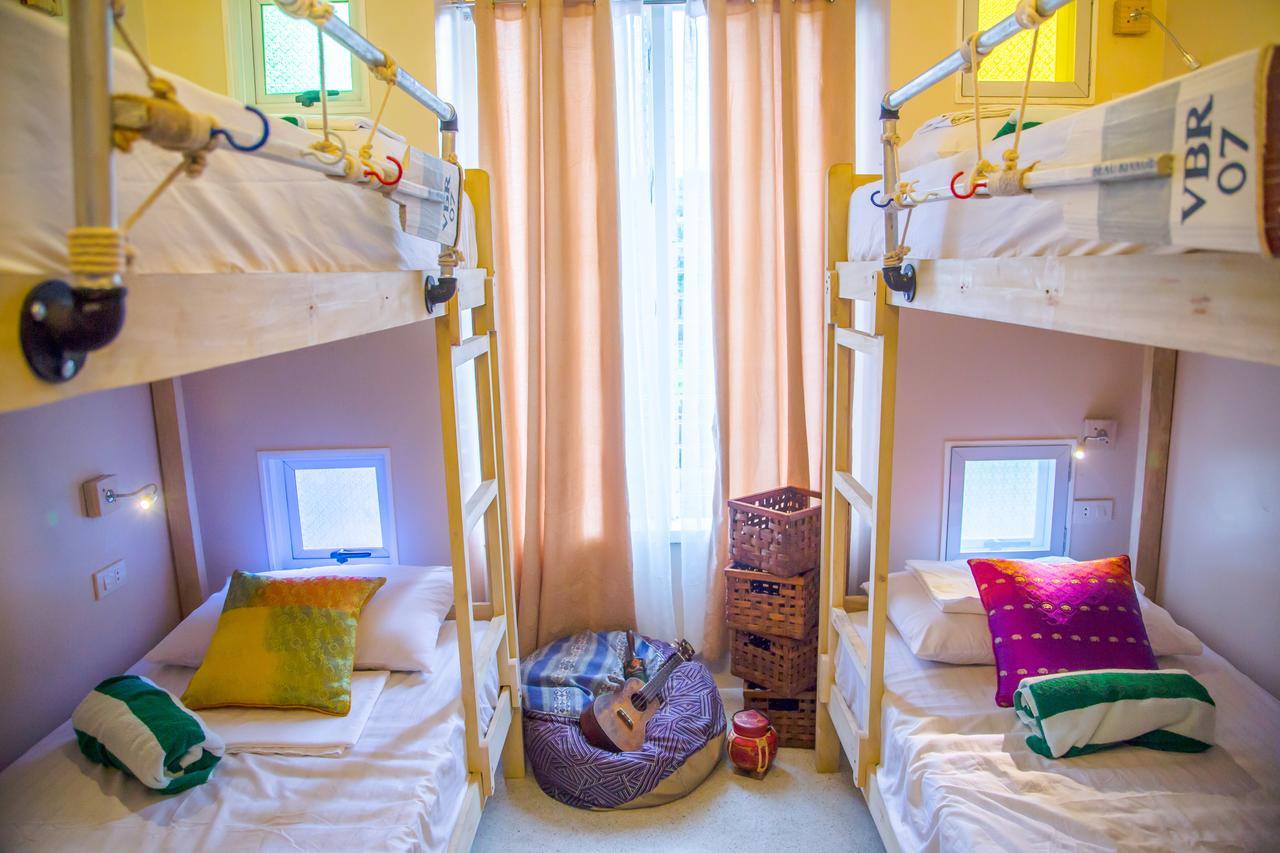 Flotsam&Jetsam Hostel San Juan  Exteriör bild